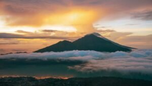 mount-batur1-1600x900