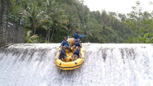 rafting1 1600X900